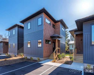 2 Bedroom 3BA 1075 ft Single Family Home For Sale in WAYNESVILLE, NC