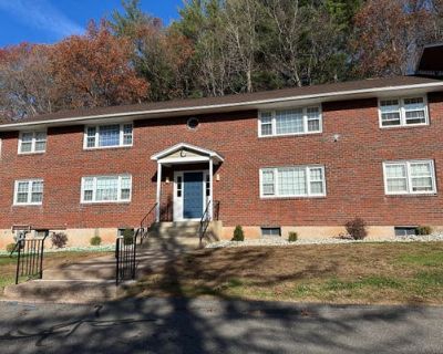 2 Bedroom 1BA 864 ft Condominium For Sale in VERNON, CT