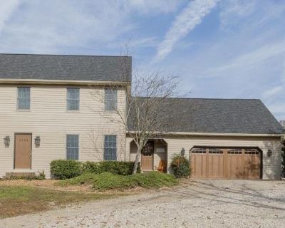 3 Bedroom 2BA 2804 ft Single Family House For Sale in Boonville, IN