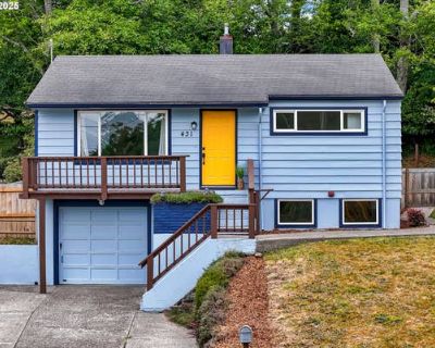 2 Bedroom 1BA 936 ft Single Family Home For Sale in ASTORIA, OR