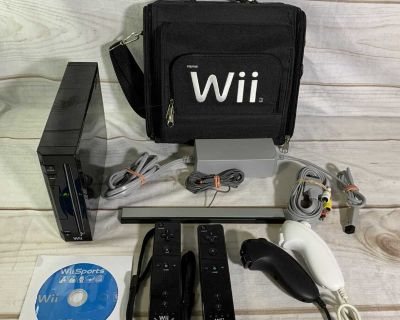 Nintendo Wii System Black Console RVL-001 Wii Sports Bundle 2 Motion+ Remotes