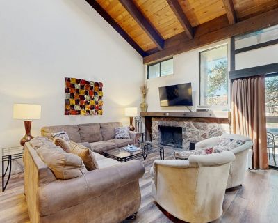 4 Bedroom 3BA Condo Vacation Rental in Flip Flops & Ski Boots, South Lake Tahoe,...