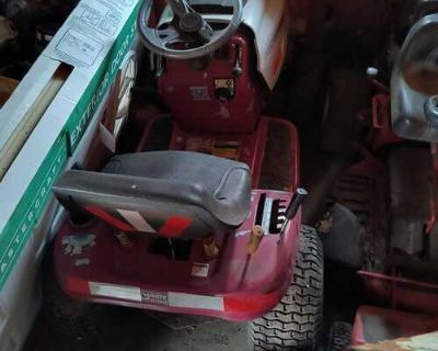 Riding lawnmower runs