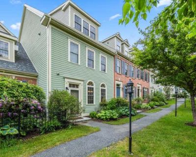 3 Bedroom 4BA 2248 ft Condo For Sale in HANOVER, NH