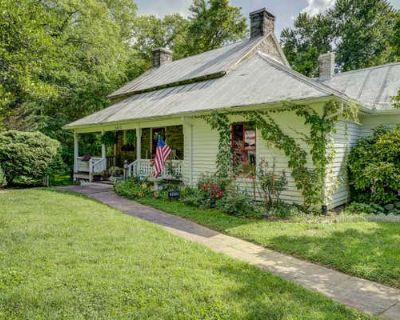 3 Bedroom 2BA 1972 ft Single Family Home For Sale in JOHNSON CITY, TN