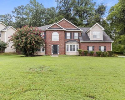 5 Bedroom 2BA 3281 ft Apartment For Rent in Atlanta, GA