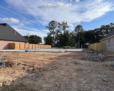 4 Bedroom 3BA 2240 ft Single Family Home For Sale in BEAUMONT, TX