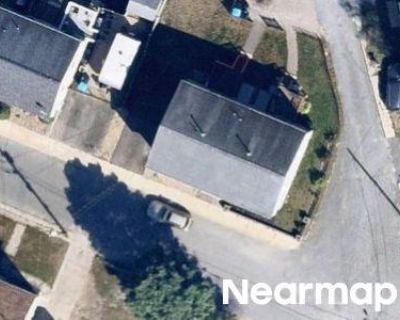 3 Bed 1.5 Bath Preforeclosure Property in Blackstone, MA 01504 - Farnum St # 4a