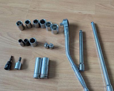 3/8 sockets and rackets