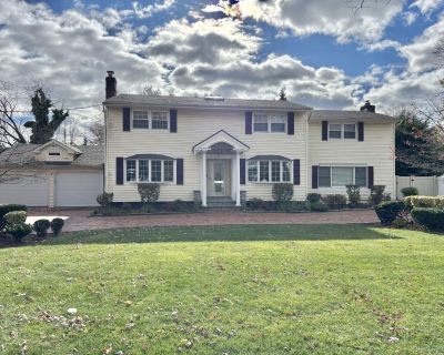 6 Bedroom 3BA 3148 ft Apartment For Rent in Bethpage, NY