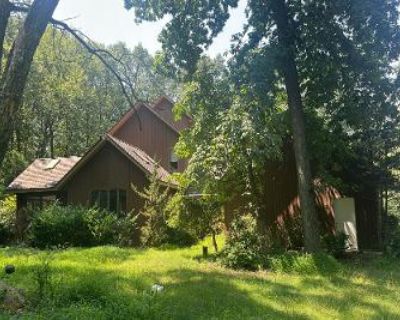 4 Bed 3.5 Bath Preforeclosure Property in Reading, PA 19606 - Wyndham Hill Dr