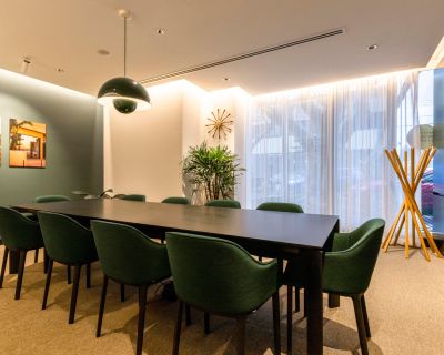 Private office for 5 people