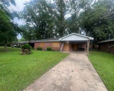 3 Bedroom 1BA 1259 ft Single Family Home For Sale in ALEXANDRIA, LA