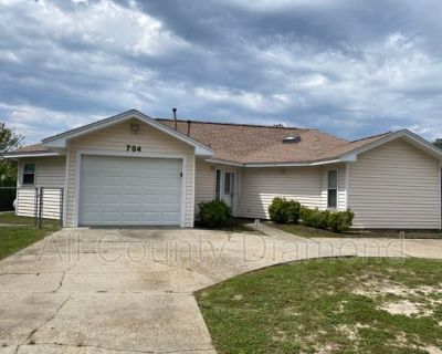 3 Bedroom 2BA 1756 ft Pet-Friendly Apartment For Rent in Upper Grand Lagoon, FL