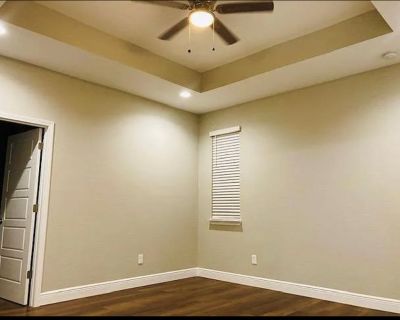 Minimum stay: 1 month. Deposit: 800. Bills included. Age preference: 18 - 70. Available for students. Two bedrooms would be going out for rent out of this beautiful three bedroom house. The house a lovely kitchen, beautiful bedrooms/bathrooms and a friendly neighborhood. Pet s are also allowed