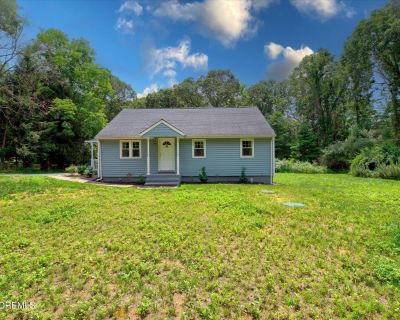 4 Bedroom 2BA 1612 ft Apartment For Rent in Marlboro, NJ