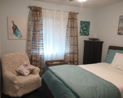 Total rooms: 3. Deposit: $500.00 * Utilities included?: Some * Fees apply?: No. References required. No preference. Non-smoking. Couples are welcome. Age preference: 25. Furnishings: Furnished * Parking: Yes * Garage: No * Yard/patio: Yes * Balcony/roof terrace: No * Disabled access: No * Living room: shared * Broadband included: Yes. Availability Available Now Minimum term 6 months Maximum ter...