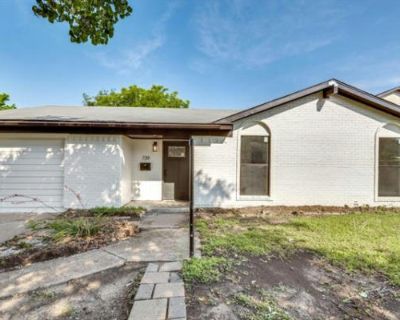 3 Bedroom 2BA 1412 ft Single Family Home For Sale in Dallas, TX
