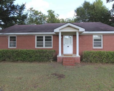 3 Bedroom 1BA 1239 ft Single Family Home For Sale in BUTLER, GA