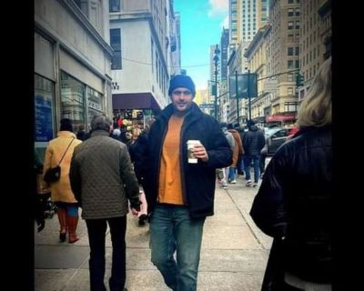 Hi! Im a clean, respectful, and easy-going person living in Toronto. I work full-time, dont smoke, and have no pets. I enjoy cooking, keeping shared spaces tidy, and having a calm, friendly atmosphere at home. Im social when its time to chat but also respect privacy. Looking forward to finding a peaceful and comfortable place to call home..