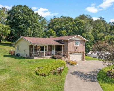 3 Bedroom 3BA 1589 ft Single Family Home For Sale in TITUSVILLE, PA