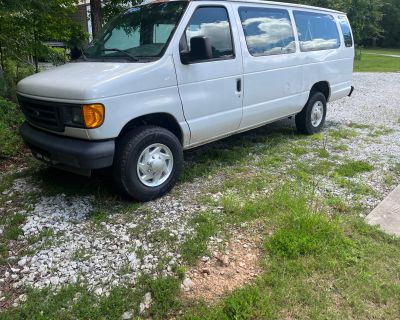 2006 and 2007 model Ford Econoline 15 Passenger and Cargo E350 Vans for sale by Owner