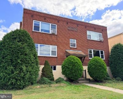 104 Clement Rd Apt C. Second floor unit located inside a single quadplex! Located in the heart of Oreland you can walk to the train station, small local shops, restaurants! This unit offers a 1 car garage with garage door opener. This unit was fully remodeled 2 years ago, new kitchen, stainless steel appliances, dishwasher, smooth top range, granite counters! Hardwood floors t/o, New bathroom, ...