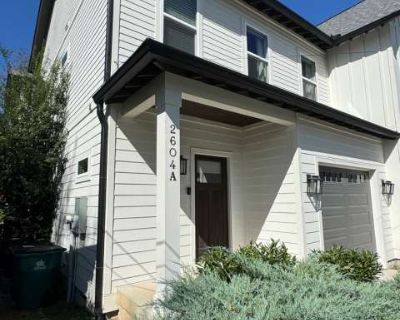 3 Bedroom 2.5BA 2323 ft Pet-Friendly Apartment For Rent in Nashville, TN