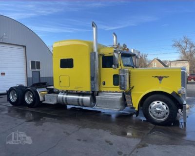 2016 Peterbilt 389 Semi-Tractor