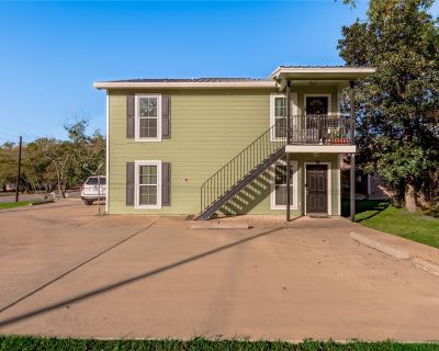 2 Bedroom 2BA 957 ft Apartment For Rent in Huntsville, TX