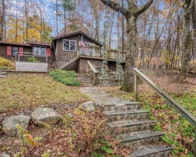 3 Bedroom 1BA 0 ft Furnished Apartment For Rent in Lake Mohawk, NJ