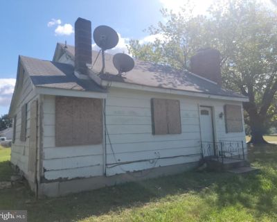 2 Bedroom 1BA 900 ft Single Family House For Sale in Montross, VA