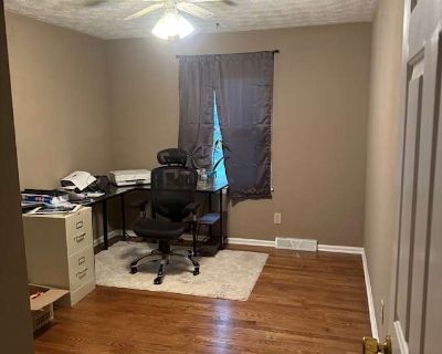 Available on: now. Unfurnished. Unfurnished bedroom. Other part of house is shared. Street parking. I have a dog. She doesn t do good with other animals.. Rent $700 per month Bills Included Security deposit $700 Property type House Room furnishing Unfurnished Preferred gender Females or males (no couples) Available on Now Stay length Minimum 3 months. Im a working professional. Quiet and keep t...