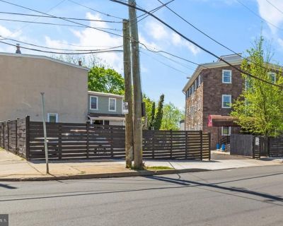 200 W Marshall Street. Property for Rent in Norristown, PA for $1,600. This property was built in 1880.. Available now! Enjoy 800 sqft of prime commercial real estate in Norristown. Parking lot included. NNN lease.. Water Source Public Type of Parking Parking Lot Foundation Details Stone Concrete Perimeter Water View Y/N N Building Area Total 0.00 Lot Dimensions 0.00 x 0.00 Lot Size Acres 0.00 ...