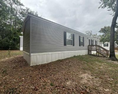 2 Bedroom 2BA 960 ft Mobile Home For Rent in Tallahassee, FL