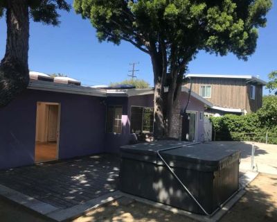 5 Bedroom 3BA 0 ft Apartment For Rent in Isla Vista, CA