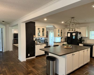 4 Bedroom 2BA 2432 ft Mobile Home For Sale in Kingston Springs, TN