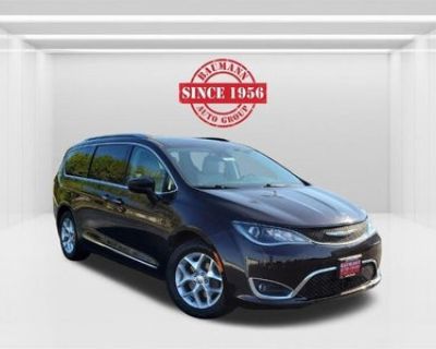 2018 Chrysler Pacifica Touring L Plus 4DR Mini-Van