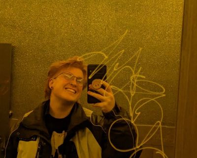 Transman looking for housing with my cat. I work as a culinary instructor at a nonprofit. 420 friendly. the more queer the better. I do a lot of fabric crafts, cooking, outdoors activities (big shocker in Denver, I know), community volunteering, and I'm a huge scifi and fantasy nerd. I'm planning to attend metro state in the spring to finish my degree..