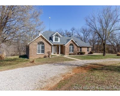 4 Bedroom 3BA 4487 ft² Farm For Sale in Richland, MO