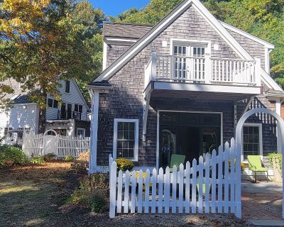 22 Wapping Rd #2. Nature Lover's Retreat -- Discover this custom-built, open-concept living, 1-bedroom, 1-bath \. 1 Bedroom. 1 Bathroom. 1000 ft