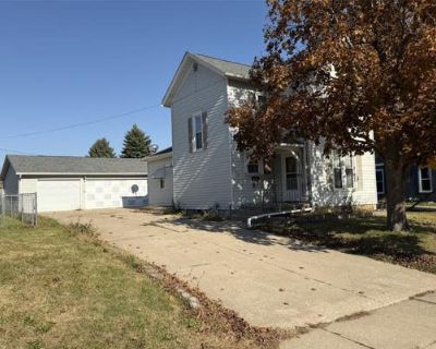 3 Bedroom 1BA 1369 ft Single Family Home For Sale in MARION, IA