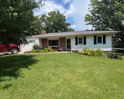3 Bedroom 2BA 2060 ft Single Family Home For Sale in COLUMBIA, MO