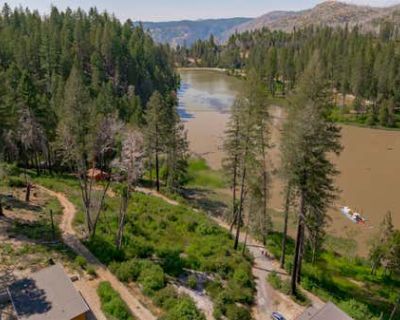Single Family Home For Sale in BERRY CREEK, CA