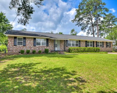 4 Bedroom 3BA 2959 ft Single Family House For Sale in Martinez, GA
