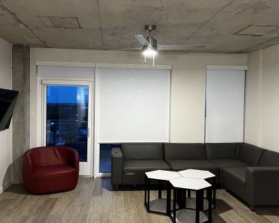 Furnished Room for Rent in 1 Bedroom 4.0 BA Apartment in Near West (Campus), Wisconsin