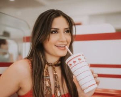 Has a dog. Budget: $1,400 per month. Ready to move: now. Seeking a 12 months stay. Looking for myself. Hello, I m Amar 32 years old. Looking for another female to room with! I m very organized and keep to myself. I work from home currently. I enjoy traveling and cooking and learning about new cultures.