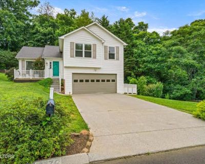 3 Bedroom 3BA 1928 ft Single Family Home For Sale in KNOXVILLE, TN