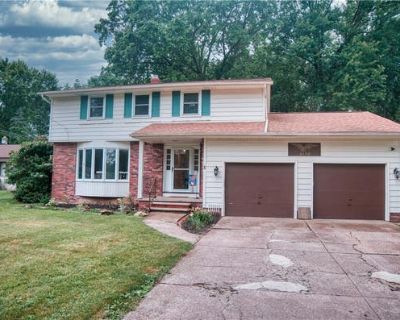 4 Bedroom 3BA 2071 ft Single Family Home For Sale in WESTLAKE, OH