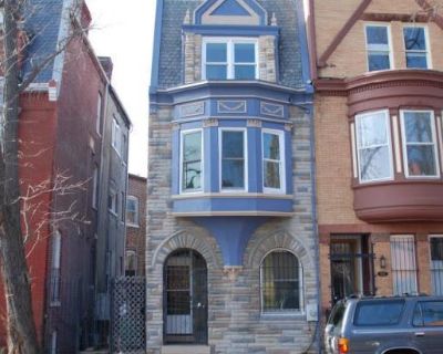 1900 6th St., NW. Roommates Wanted - Shared Housing in LeDroit Park, Washington, DC Current tenants are seeking a new female roommate to share a furnished house. All utilities are included (electric, gas, water, housekeeping, and internet). The home is a 4-bedroom, 2-bath colonial-style house conveniently located near the Metro in LeDroit Park. House Layout - of vacant rooms > 2nd Floor Large f...